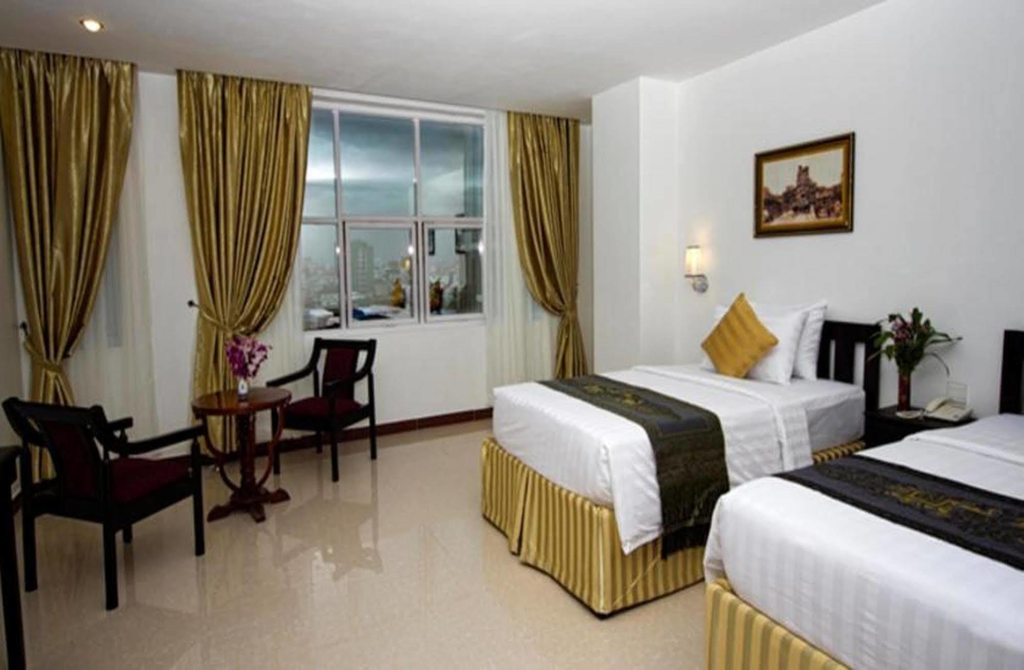 Rumduol Grand Hotel Phnom Penh Eksteriør billede